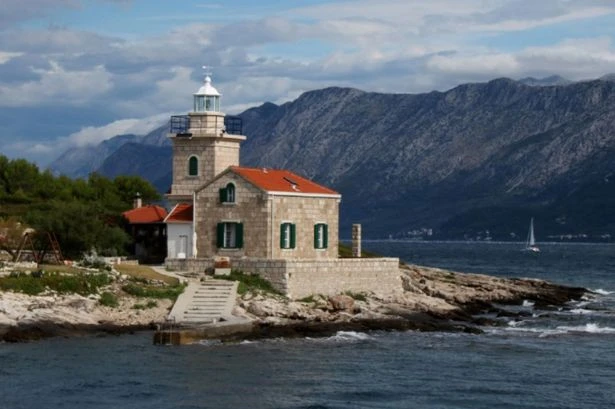 Croatia issues 'disastrous' new rules for UK tourists that come with £1,542 fine