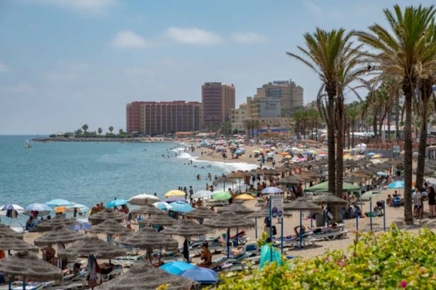 UK tourists in Spain warned 'it's a trap' and told 'speak to an agent'