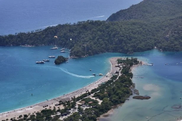 UK tourists in Turkey could be told to 'leave' after Foreign Office warning