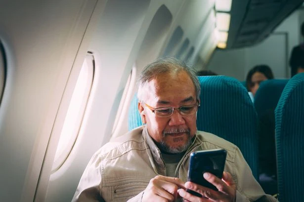 Real reason why you have to switch your phone to aeroplane mode on a flight
