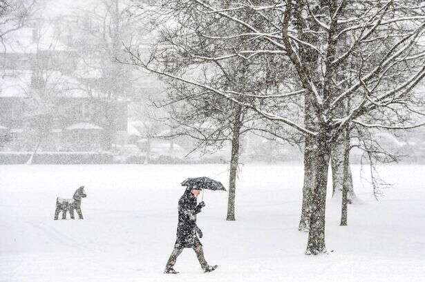 £25 cold weather payment alert as freezing temperatures to hit UK