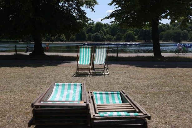 Weather warning issued as 'death zone' temperatures could hit UK this month