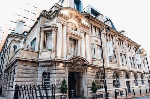 Inside swanky hotel where Noel Gallagher is staying in luxury during Oasis reunion