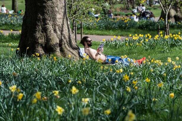 UK to be hotter than Ibiza and Corfu as Met Office says 'it’s going to feel pretty warm'