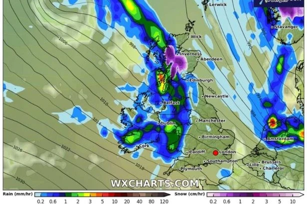 UK snow map shows where 3cm forecast in one day as temperatures plummet