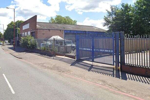 Tucked away halal drive-in luring crowds off the 'last exit' of Birmingham's A38