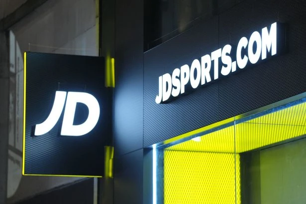Major UK high street chain issues warning over customers' finances