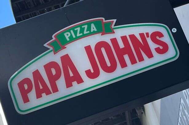 Papa Johns issue urgent warning to customers over garlic and herb dip saying 'dispose of them'