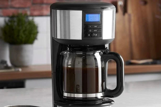 'Easy to use' Amazon coffee machine that 'makes coffee taste better' reduced to £45