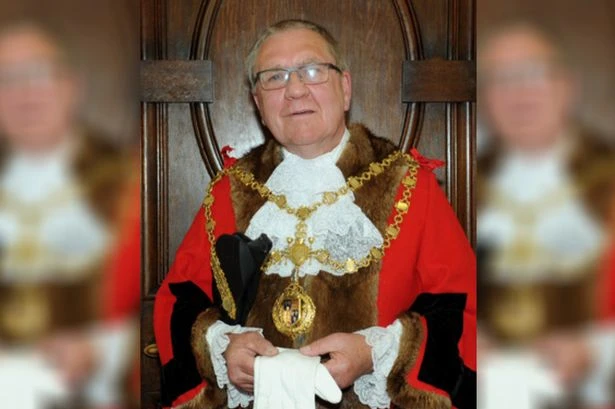 Walsall planning committee fall out continues as long-serving member quits