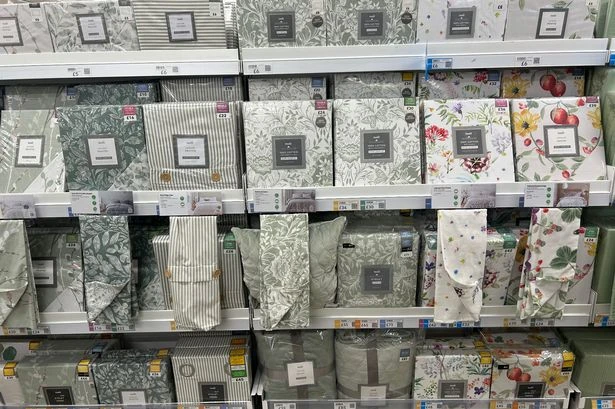 Dunelm 'cosy' £16 duvet set has 'lovely autumnal feel' as temperatures set to drop
