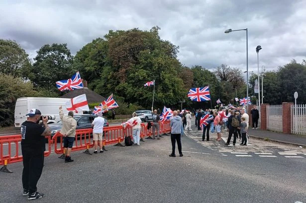Anti-immigration protest takes place outside Midlands hotel