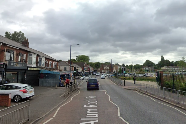 Six fire crews tackle property blaze on Alum Rock Road as locals warned 'avoid area'