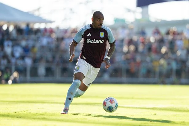 Rejuvenated Donyell Malen admits 'difficult' Aston Villa challenge and makes Man United point