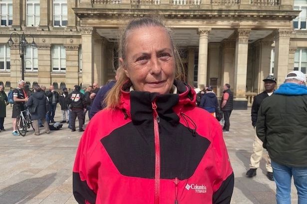 Bin workers' rally ahead of crunch talks as mum says: 'I could lose my home'