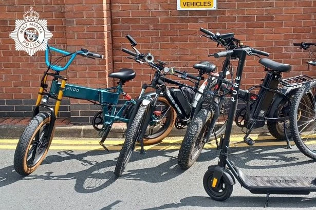 Four arrested for immigration offences in car wash and delivery riders crackdown