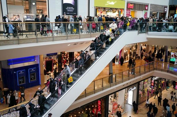 Christmas 2025 shopping hacks with six smart ways to save money