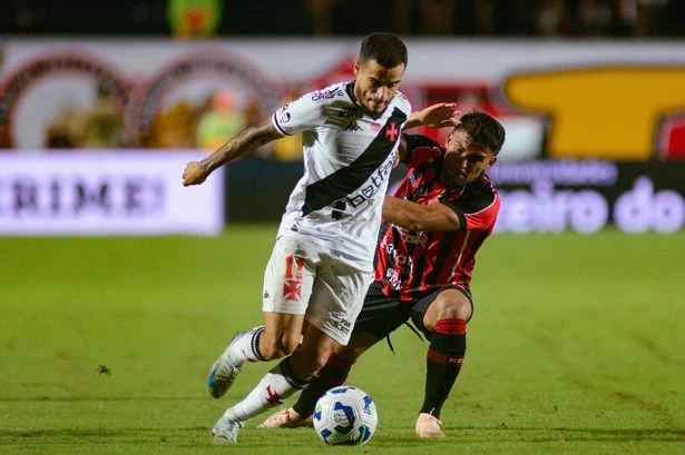 Philippe Coutinho breaks silence before Aston Villa decision as club told 'it's essential'
