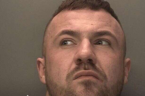 Crimestoppers £1k reward for information over wanted Nuneaton man