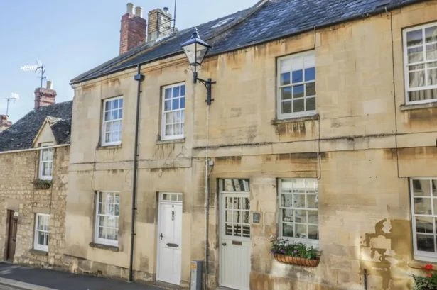 You can stay in a cottage that looks like you've 'stepped straight into a Cotswold postcard'