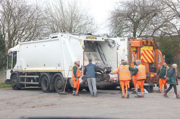 New 'van ban' comes into force at council's mobile waste trucks