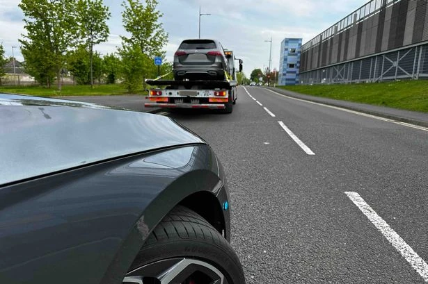 'Sneaky' Mercedes driver tries to get out of fine after police pull him over
