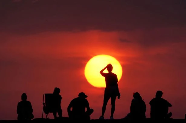 Heatwave warning as chance of seeing 40C 'rapidly increasing'