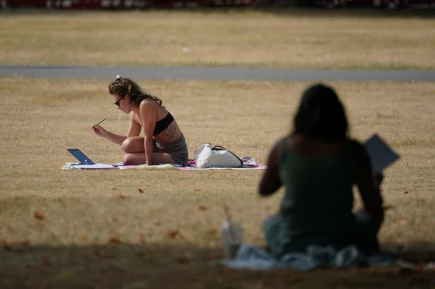 All the parts of England set for 32C mini heatwave with 34 counties sizzled