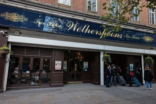 Wetherspoons customer orders steak but is left gobsmacked by what arrives