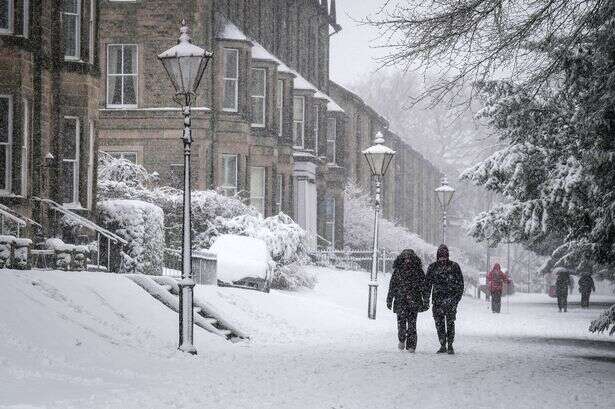 Snow to hit England sooner than expected as Met Office update '18 inch' warning