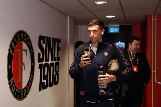 Why Emi Martinez dropped out of Aston Villa team against Feyenoord after warm-up