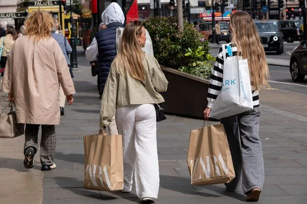 Warning to mobile phone users as scammer harvested data from boot of car