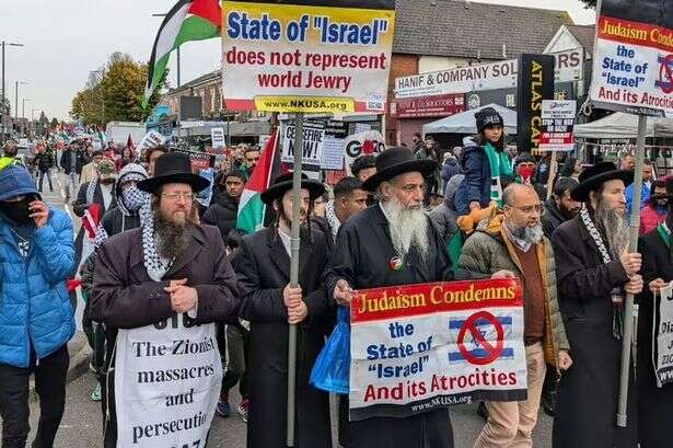 Hundreds gather for Palestine march as protestors take to Birmingham streets