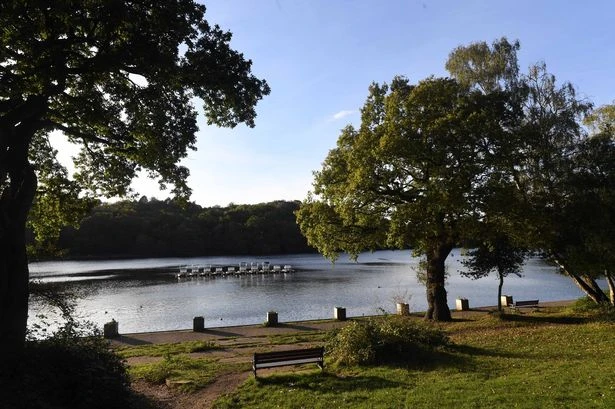 Fire crews rush to Birmingham beauty spot as people told 'avoid the area'