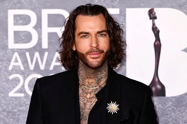 Pete Wicks pokes fun at 'uneventful' Brit Awards after Maura Higgins kiss scandal