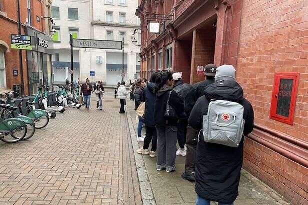 Birmingham fans queue for three hours to get their hands on Heytea's famous cuppa