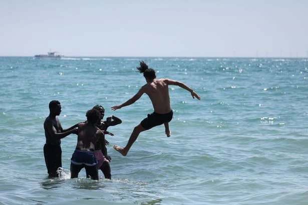 Heatwave warning to anyone exercising this weekend as amber alert issued