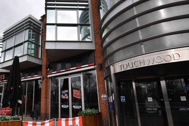 Landmark Solihull restaurant closes without warning leaving shopping centre 'disappointed'