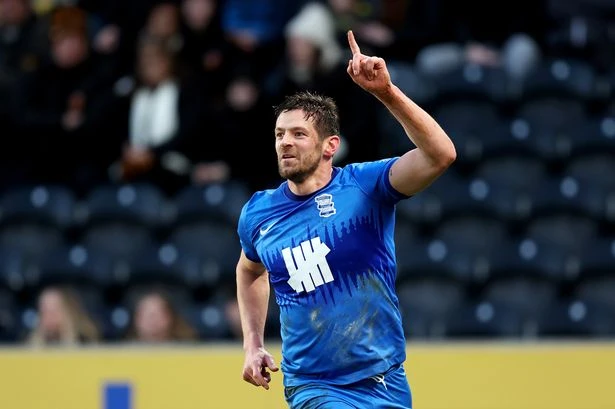 Lukas Jutkiewicz contract update after striker's talks with Birmingham City