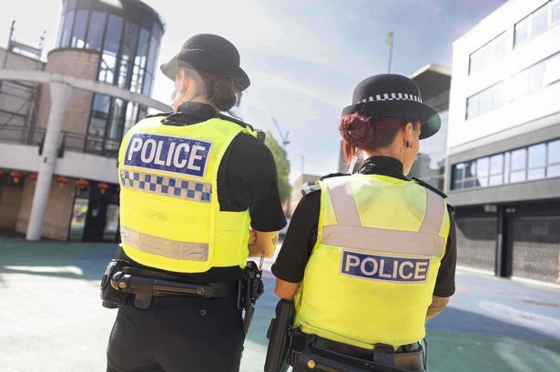 Men arrested after police find weapons and drugs in Coventry Road traffic stop 