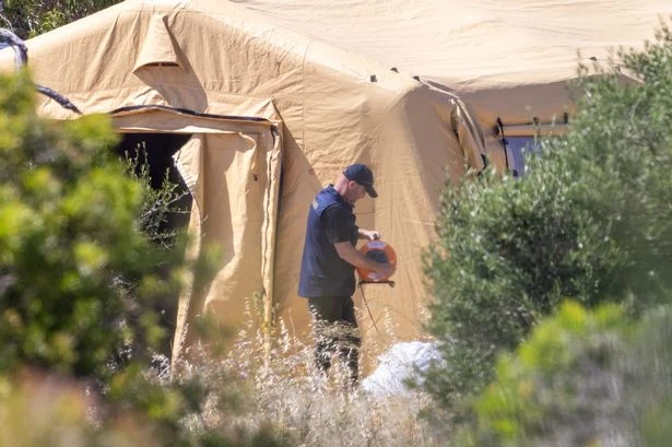 Major update in Madeleine McCann search as police seen 'applauding each other'