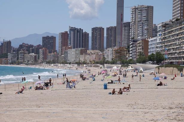 Spain holiday horror as UK tourists abandon hotspot with beaches left bare