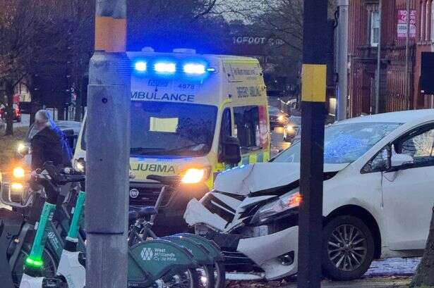 Taxi involved in two-car crash in Hockley as paramedics rush to scene during rush hour