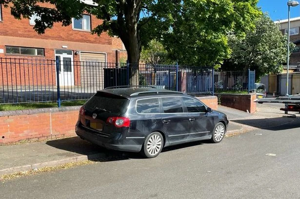 Father attacked in terrifying knifepoint robbery in front of children in Highgate