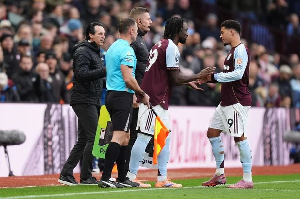 Unai Emery delivers Jadon Sancho 'punishment' truth after Man United loanee subbed