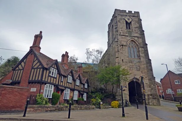 The 'chi-chi tea shop' town that's the 'best place to live in Warwickshire'