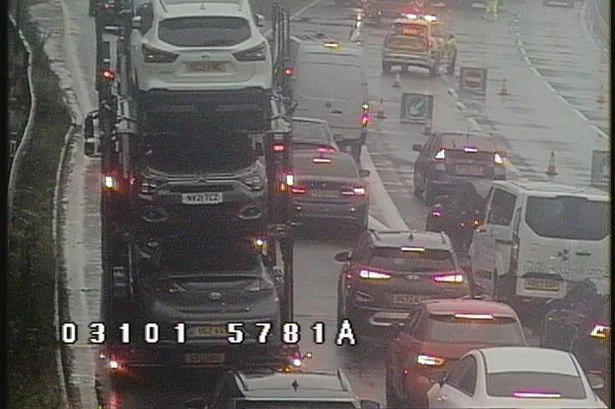 Warning to M6 drivers as motorway closed and officers 'turning traffic around'