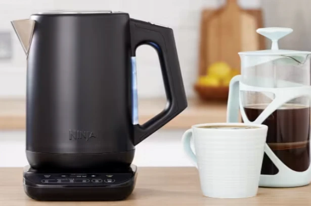 Ninja 'perfect temperature' kettle that 'cuts electricity bill' in early Black Friday deal