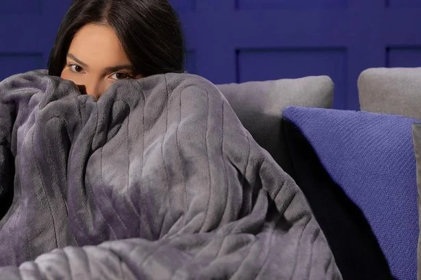 Major energy firm offering UK households free electric blankets this winter