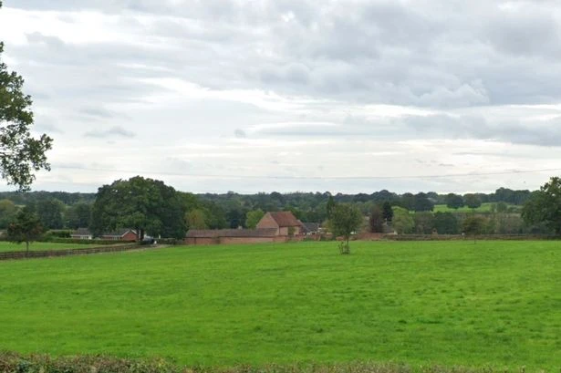 Firm behind mast proposal in countryside blasted by Solihull planners